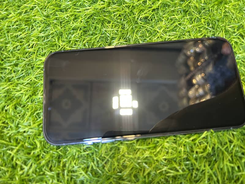 Apple iPhone 13 Pro 2