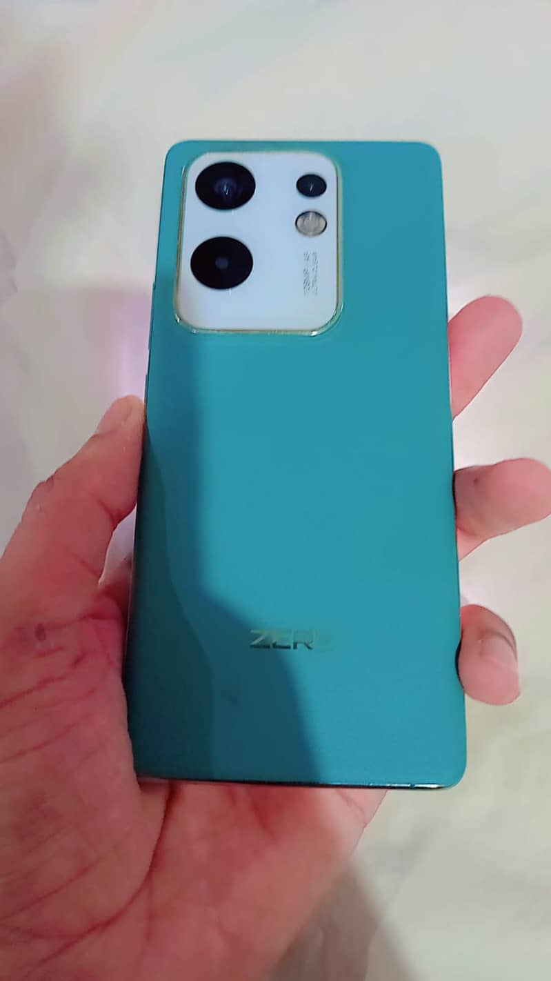 Infinix Zero 30 8