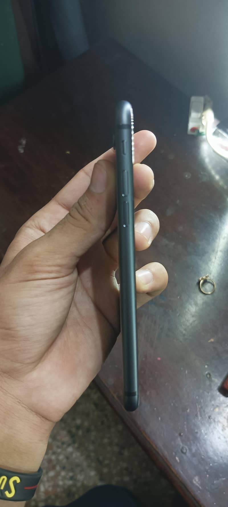 Apple iPhone 8 5