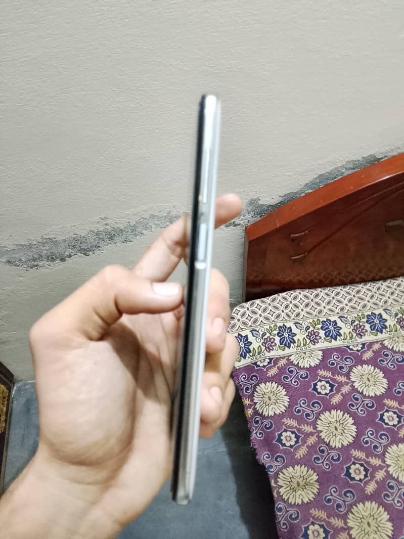 Xiaomi Redmi Note 9 Pro 4