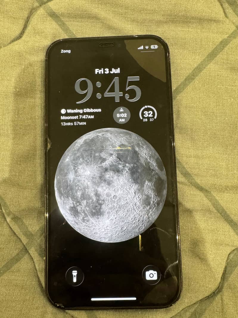 Apple iPhone 12 pro 1
