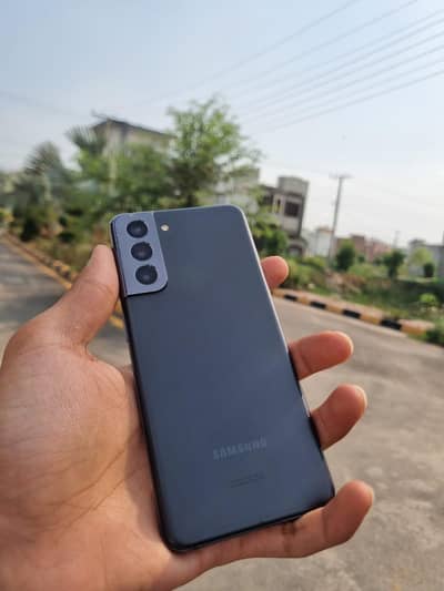 Samsung S21 Flagship Phone