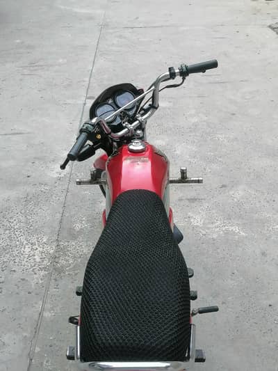 Honda dream 70cc color red condition 10/9.5 original tank