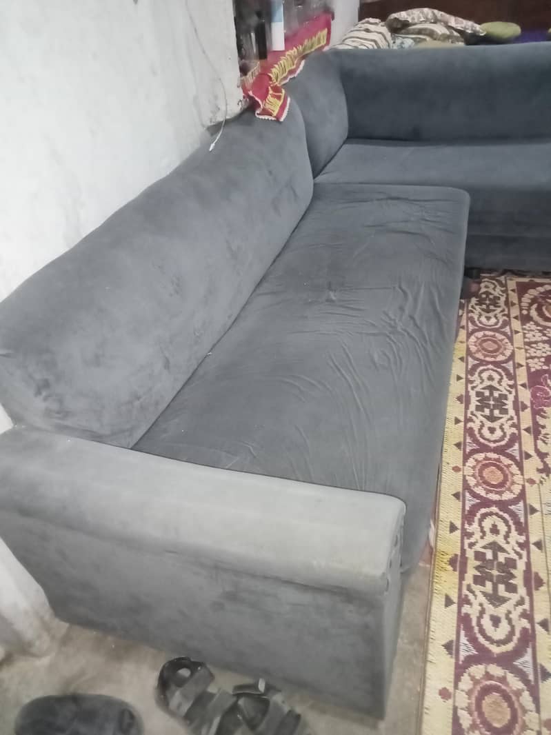 7seater sofa 0