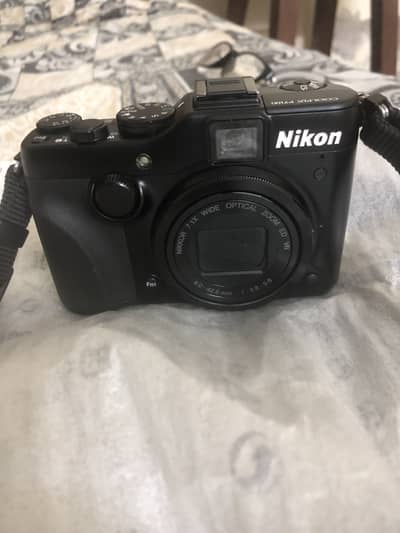 Nikon P7100