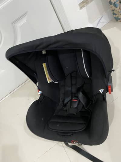 Tinnies Baby Carry Cot & Car Seat – Pure Black – Slightly Used