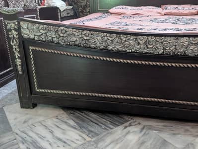 Bed set and dressing