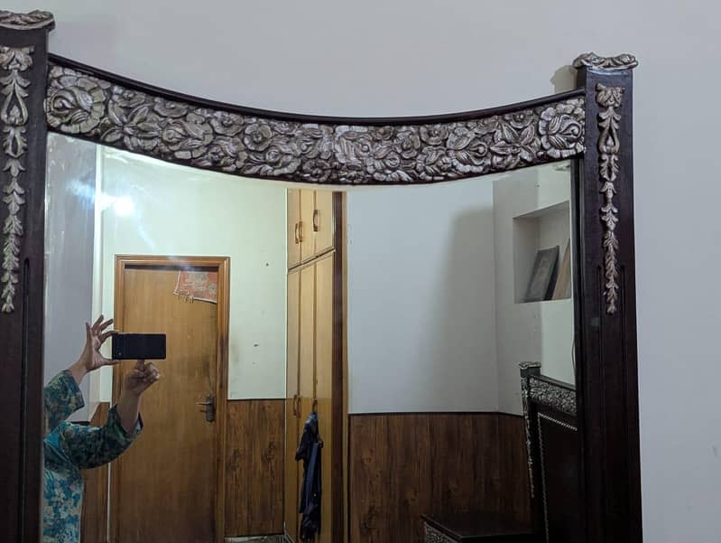 Bed set and dressing 7