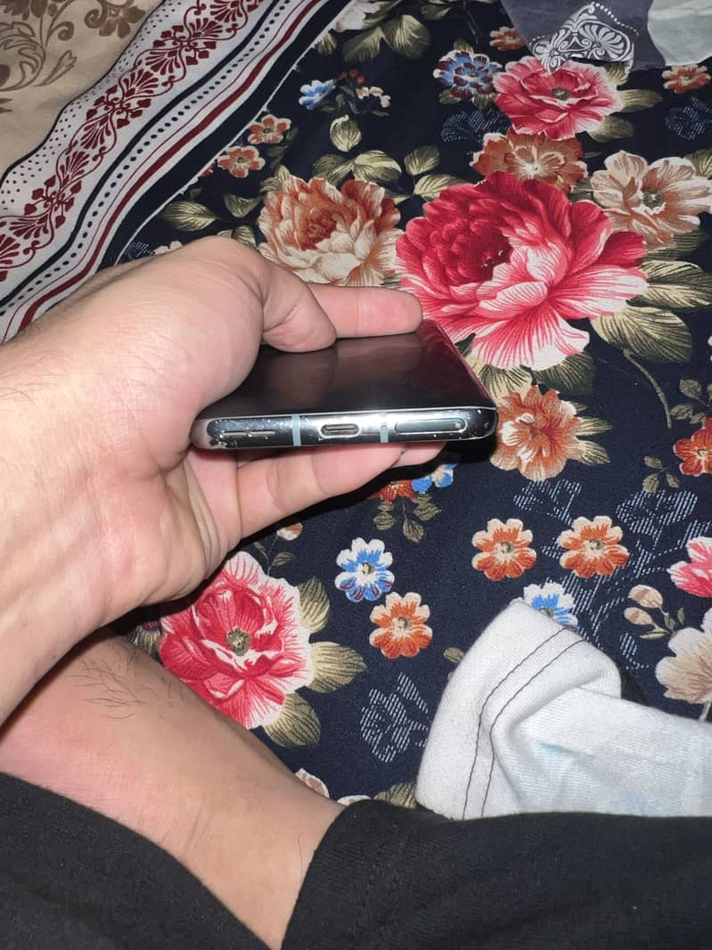 One Plus 9 Pro 1