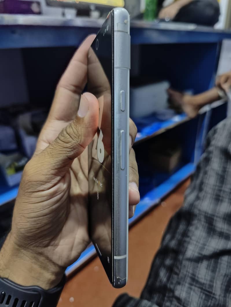 Google Pixel 7a 1