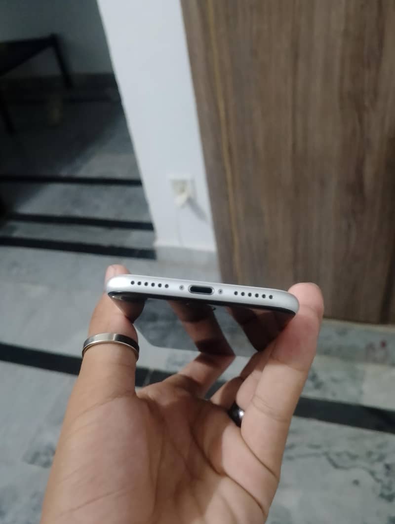 Apple iPhone SE 2