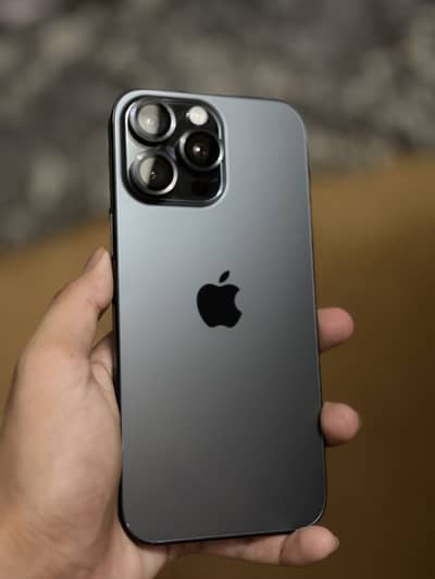 Apple iPhone 16 Pro Max