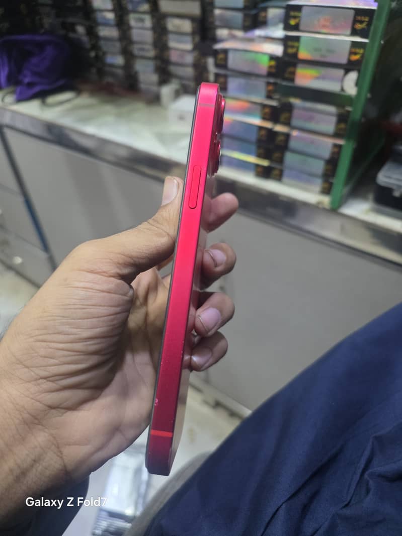 Apple iPhone 14 plus 4