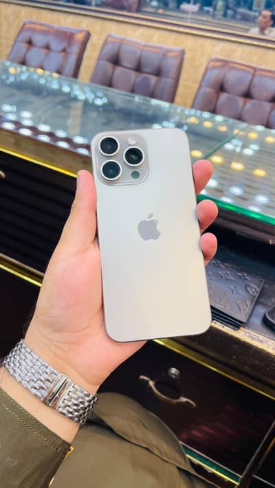 Apple iPhone 15 Pro Max