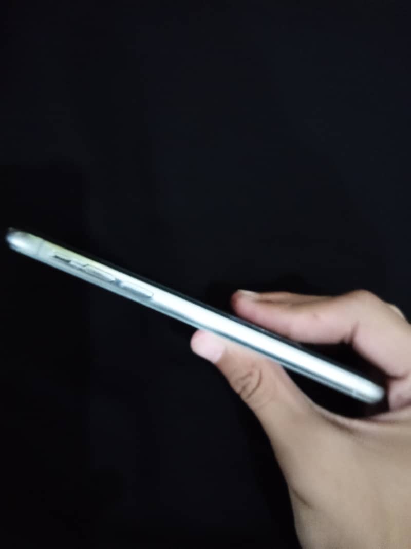 Apple iPhone X 2