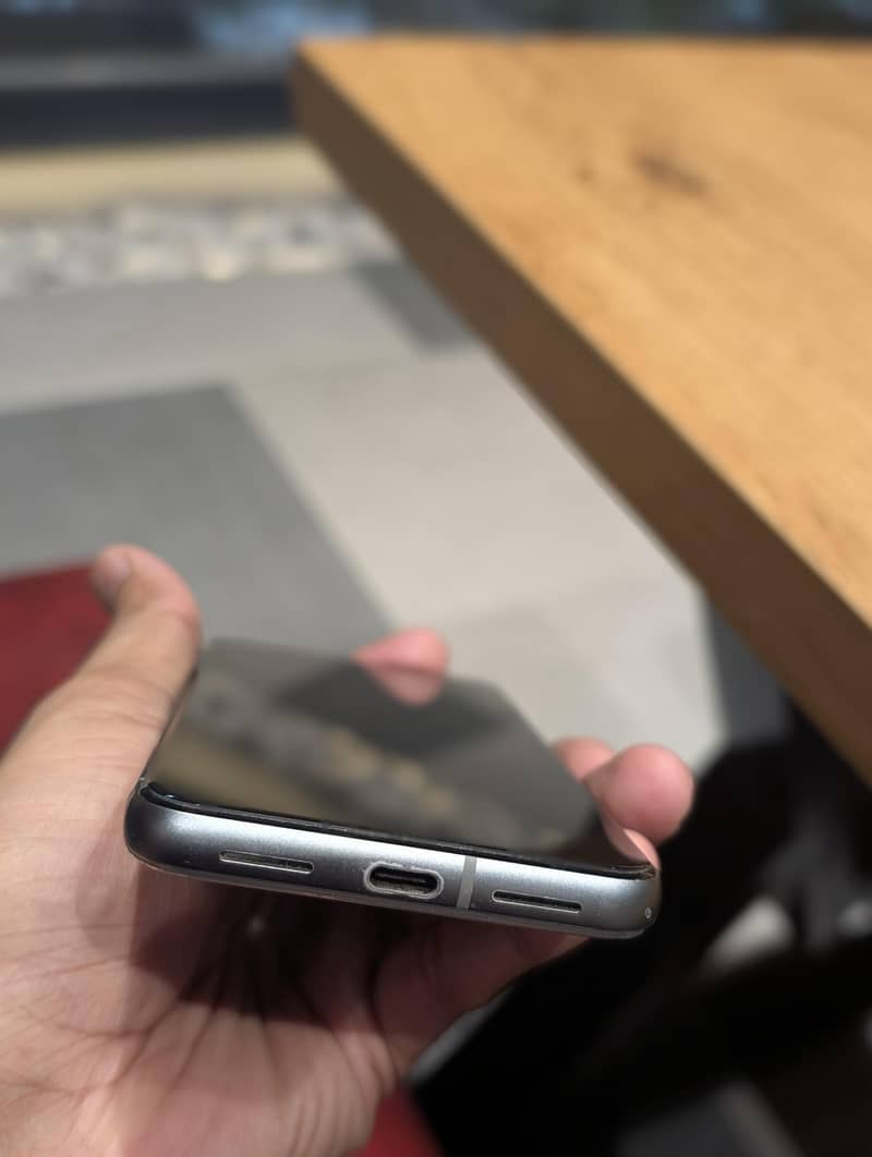 Google Pixel 8 2