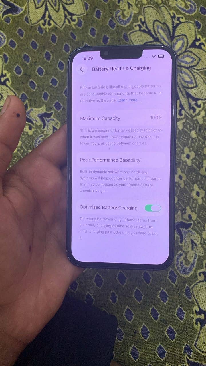Apple iPhone 13 2