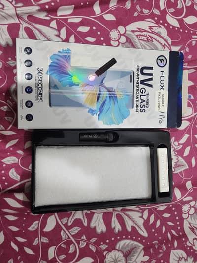 Google pixel 7pro UV glass with UV light and Glue. . . best perfomence