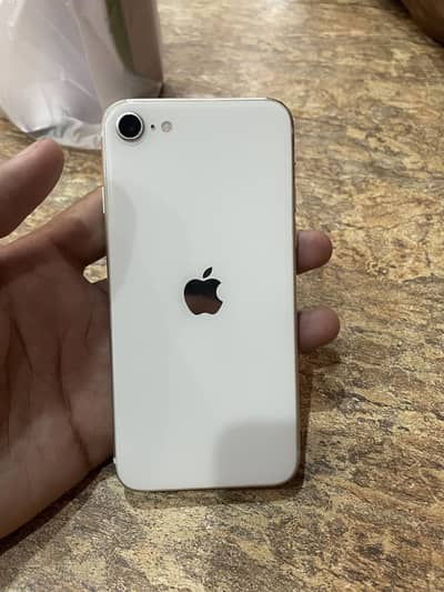 Apple iPhone SE