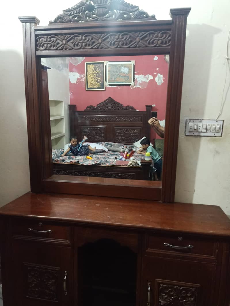 dressing table 5