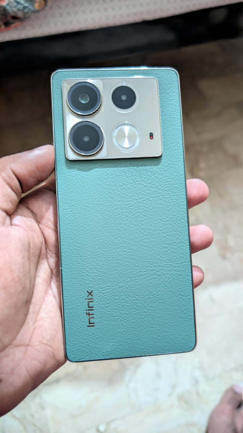 Infinix Note 40 0