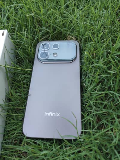 Infinix Note 60 Pro (8GB + 8GB Extended RAM / 256GB) – 10/10 Condition