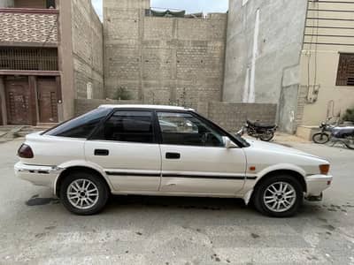 Toyota Corolla fide back 1988 Manual