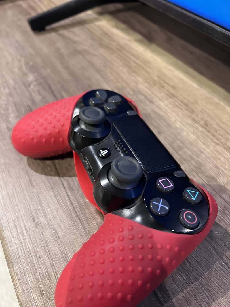 PS4 pro with controller 1