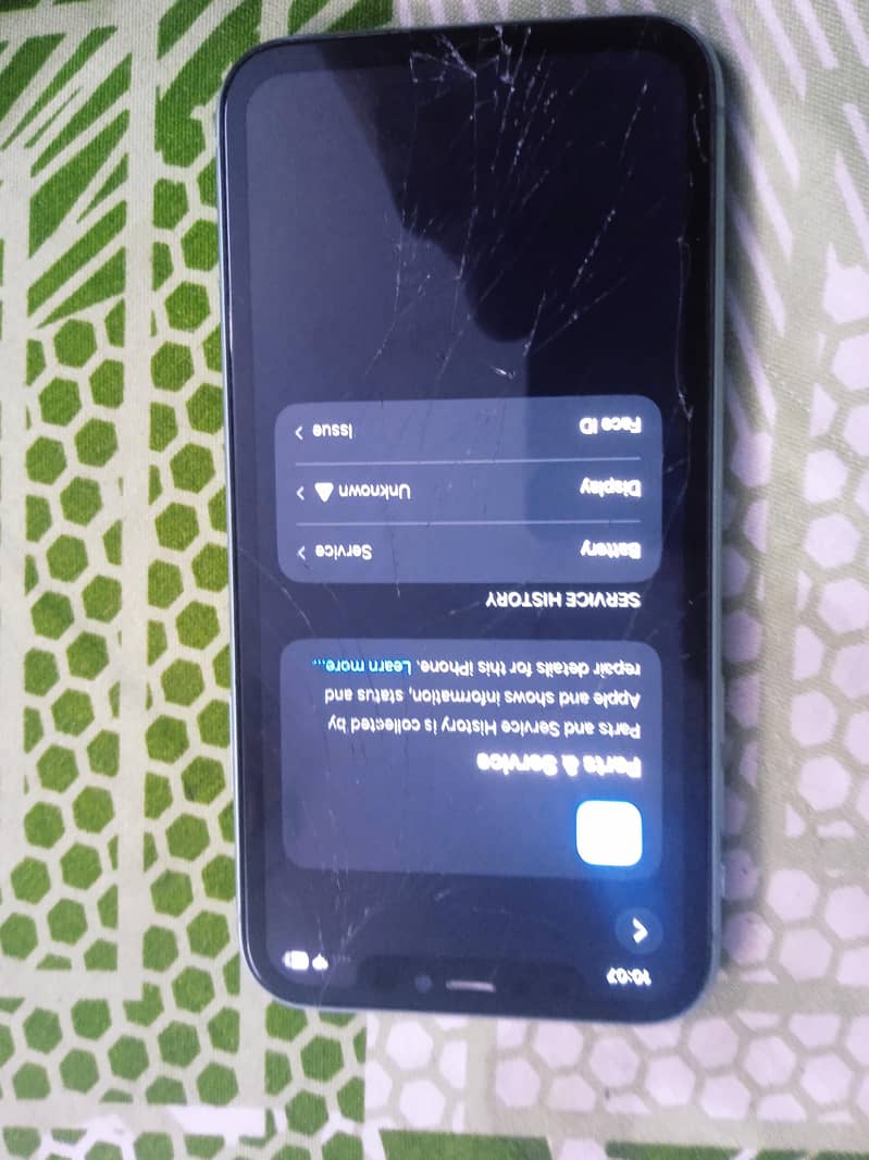 Apple iPhone 11 4
