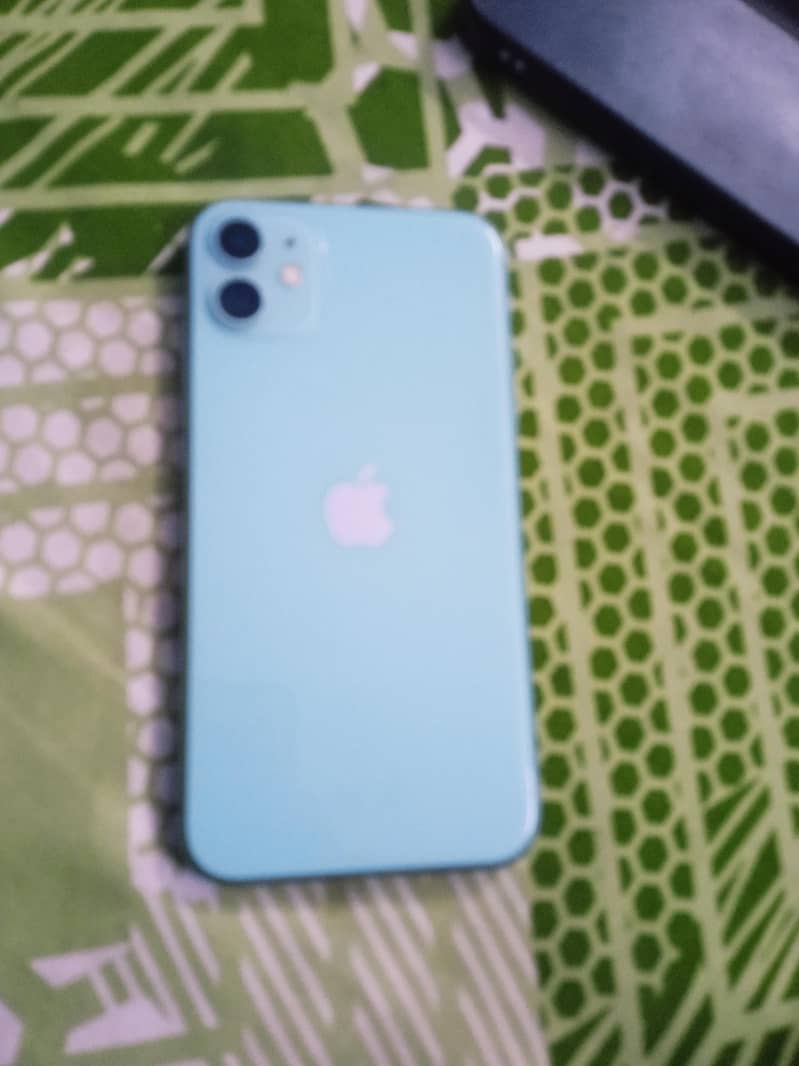 Apple iPhone 11 7