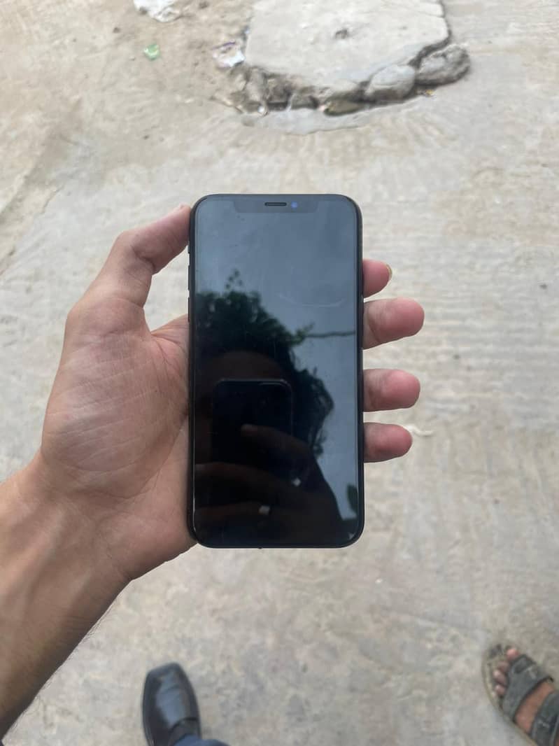 Apple iPhone X 3