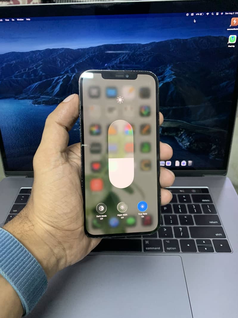 iPhone 12 Pro Max 1