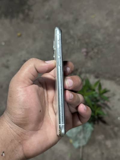 Apple iPhone 11 Pro