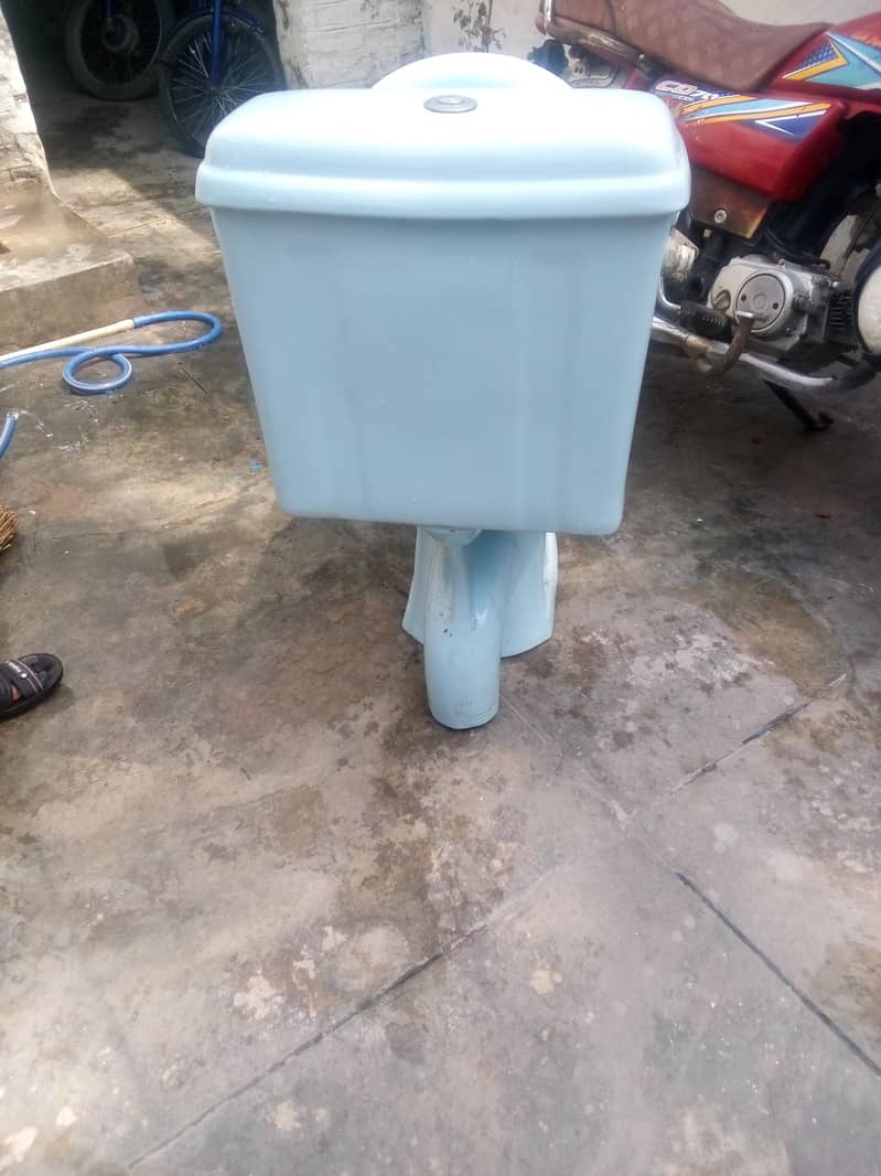 commode for sell 7