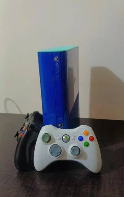 Xbox 360 limited edition up to 30 games
