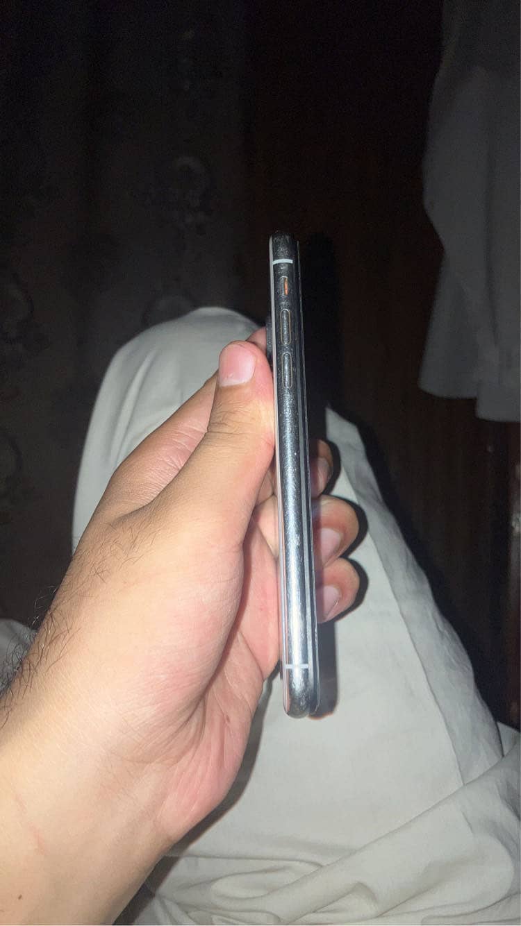Apple iPhone X 0