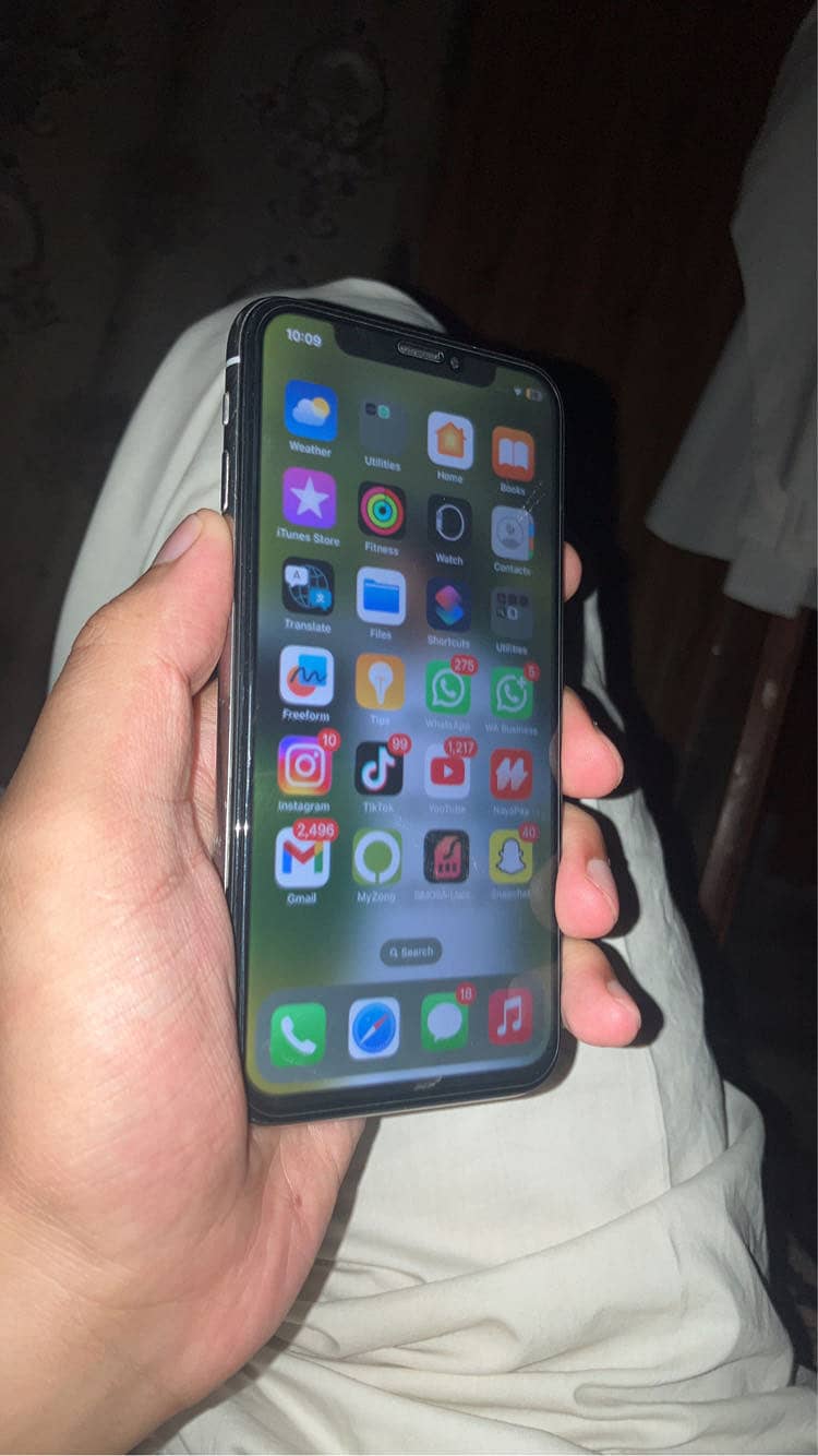 Apple iPhone X 2