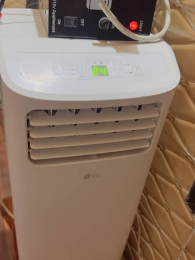 LG Portable Ac 0.75 Ton 9%10 Condition