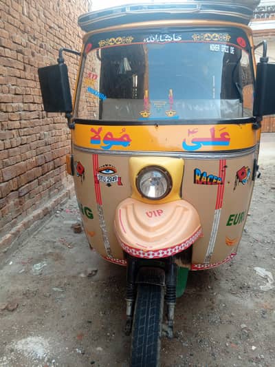 tezraftar 9 seater rickshaw