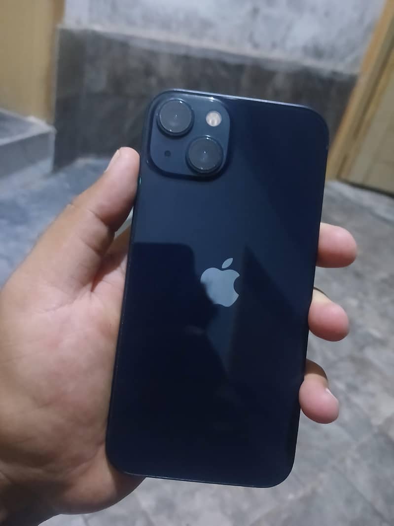 Apple iPhone 13 1
