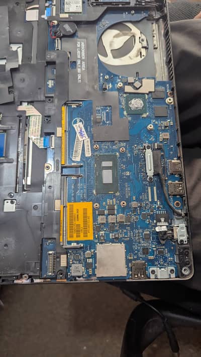 Dell Latitude 5590