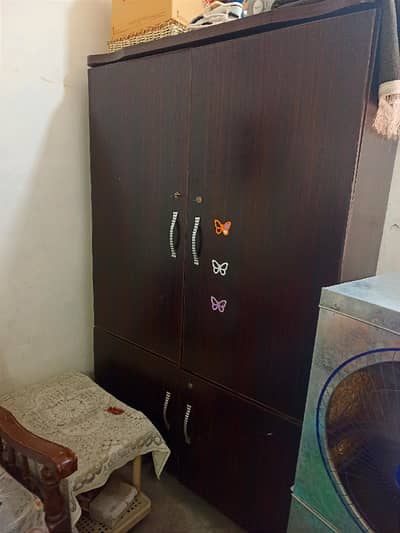 wood almari new condition