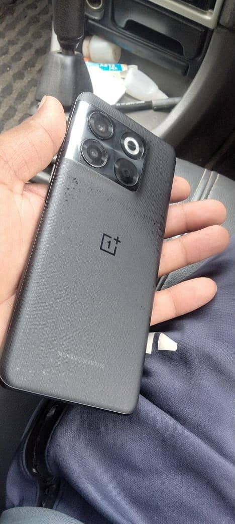 OnePlus 10t 1