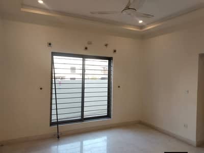 7 Marla Upper portion for rent