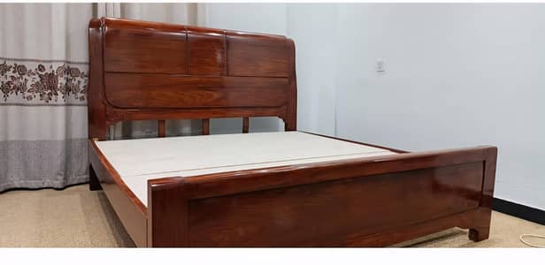 King Size solid wood bed set bilkul new ha total solid wood