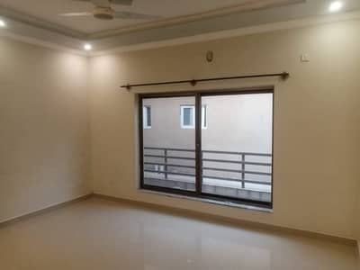 10 Marla Upper Portion For Rent