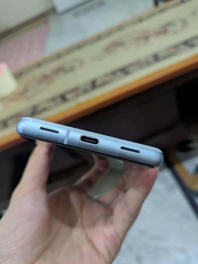 Google Pixel 7a 3