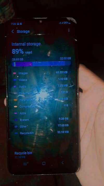 Samsung Mobile A20