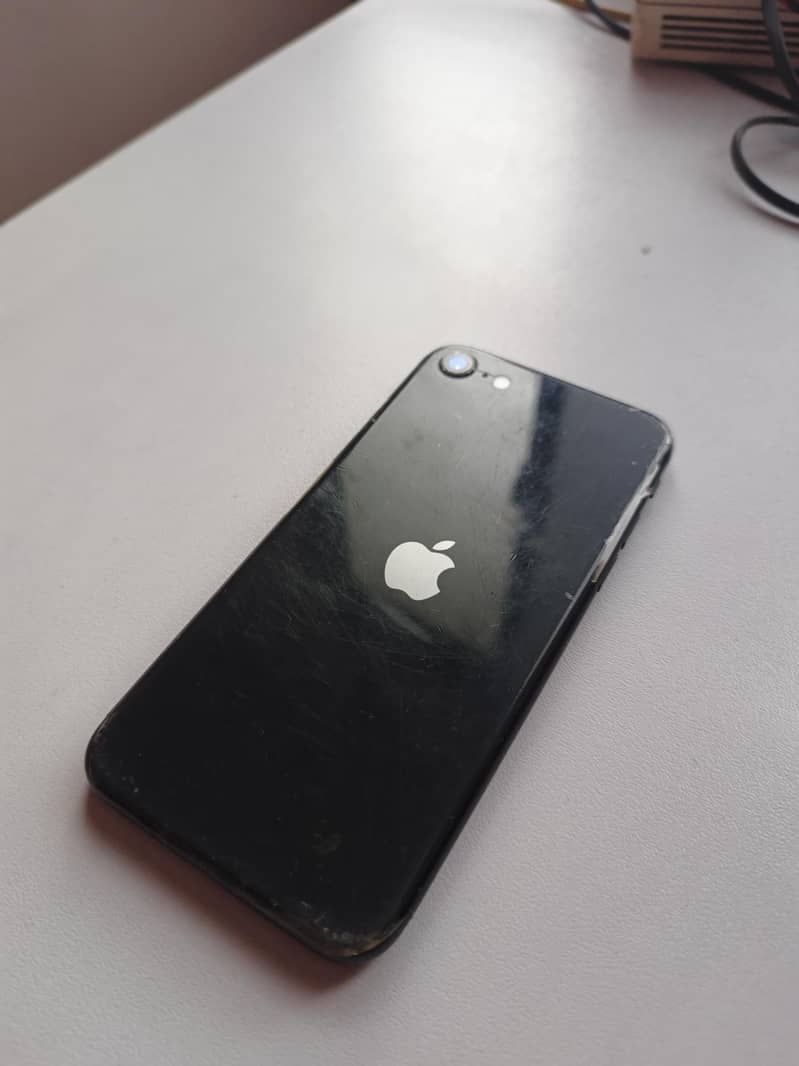 Apple iPhone SE 2 1
