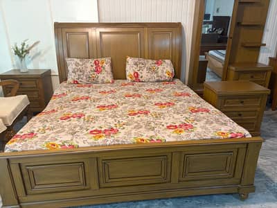 Bed, side tables, dressing table